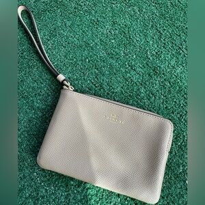 Coach Women's Corner Zip Wristlet